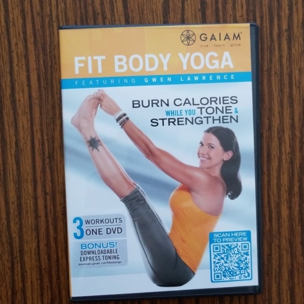 GAIAM Fit Body Yoga dvd -used AND Yoga socks - New